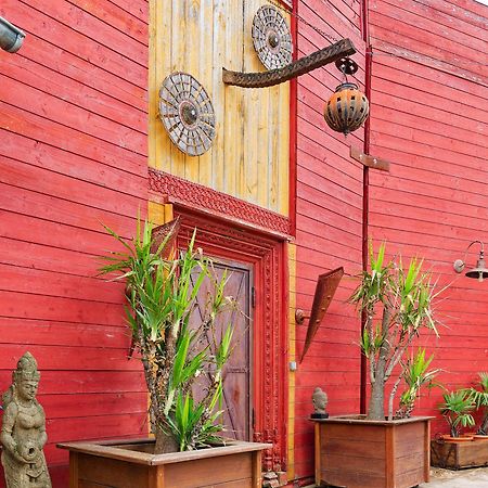Bed and Breakfast Couleurs Du Sud Vallon-Pont-dʼArc Exterior foto
